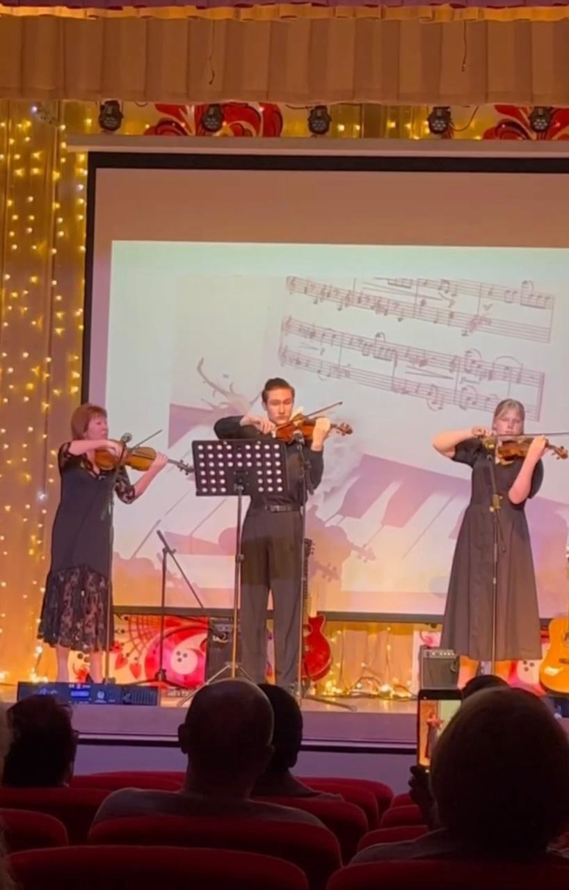 Состоялась концертная программа, посвященная творчеству композиторов Боровского района, которая проходила в ДК города Балабаново.